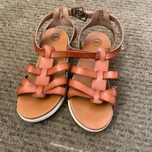 Wonder nation size 1 little girl